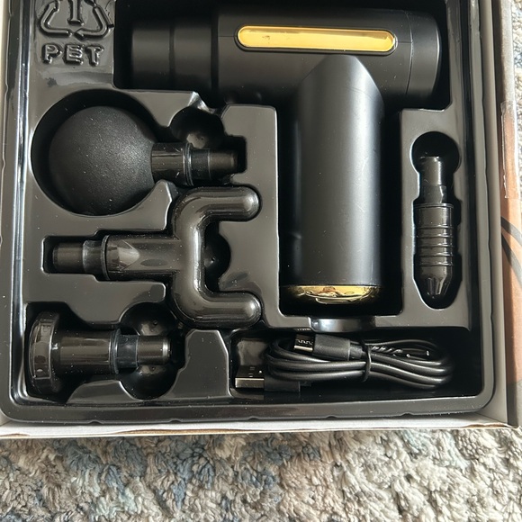 ilive Portable Cordlesss Massage Gun - Picture 4 of 4